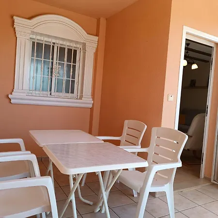 Сasa de vacaciones Preciosa Casa Con Terraza Y Piscina R119 By Novadesta